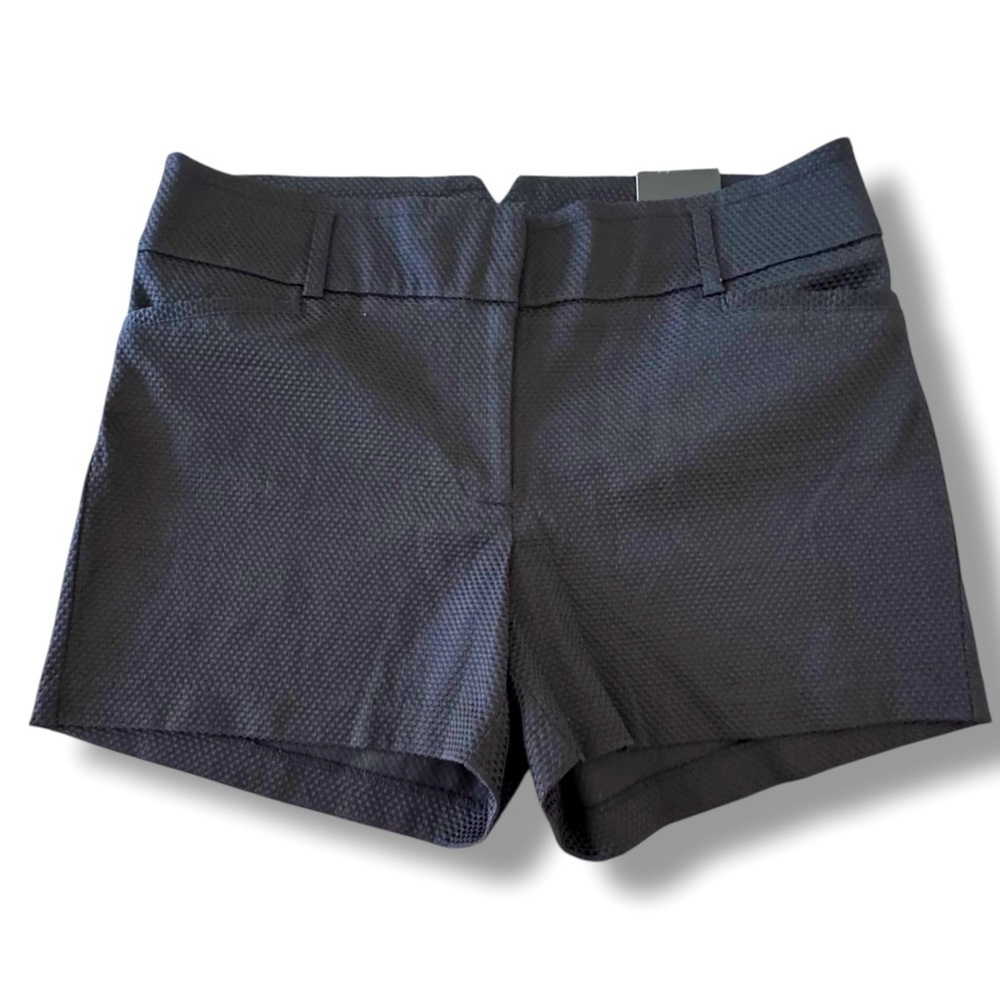 SOHO Apparel Ltd Size 10 Black Textured Stretch Fabric High Rise Shorts NWT